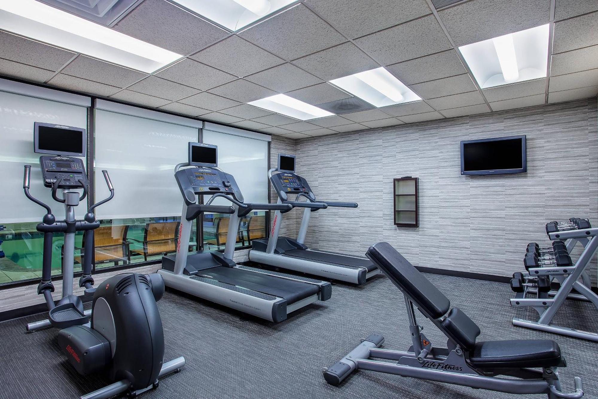 Courtyard Knoxville Cedar Bluff Экстерьер фото