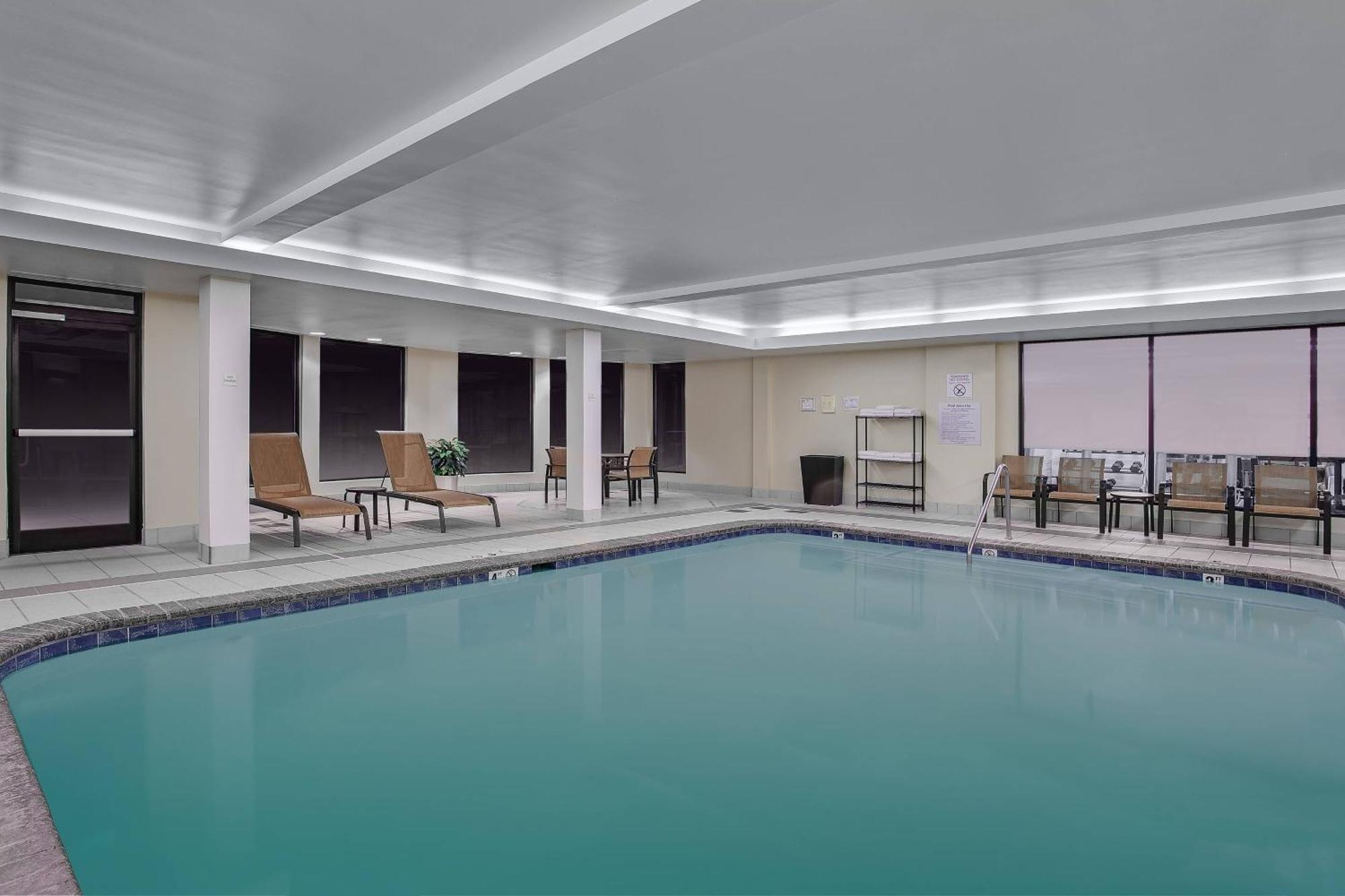 Courtyard Knoxville Cedar Bluff Экстерьер фото