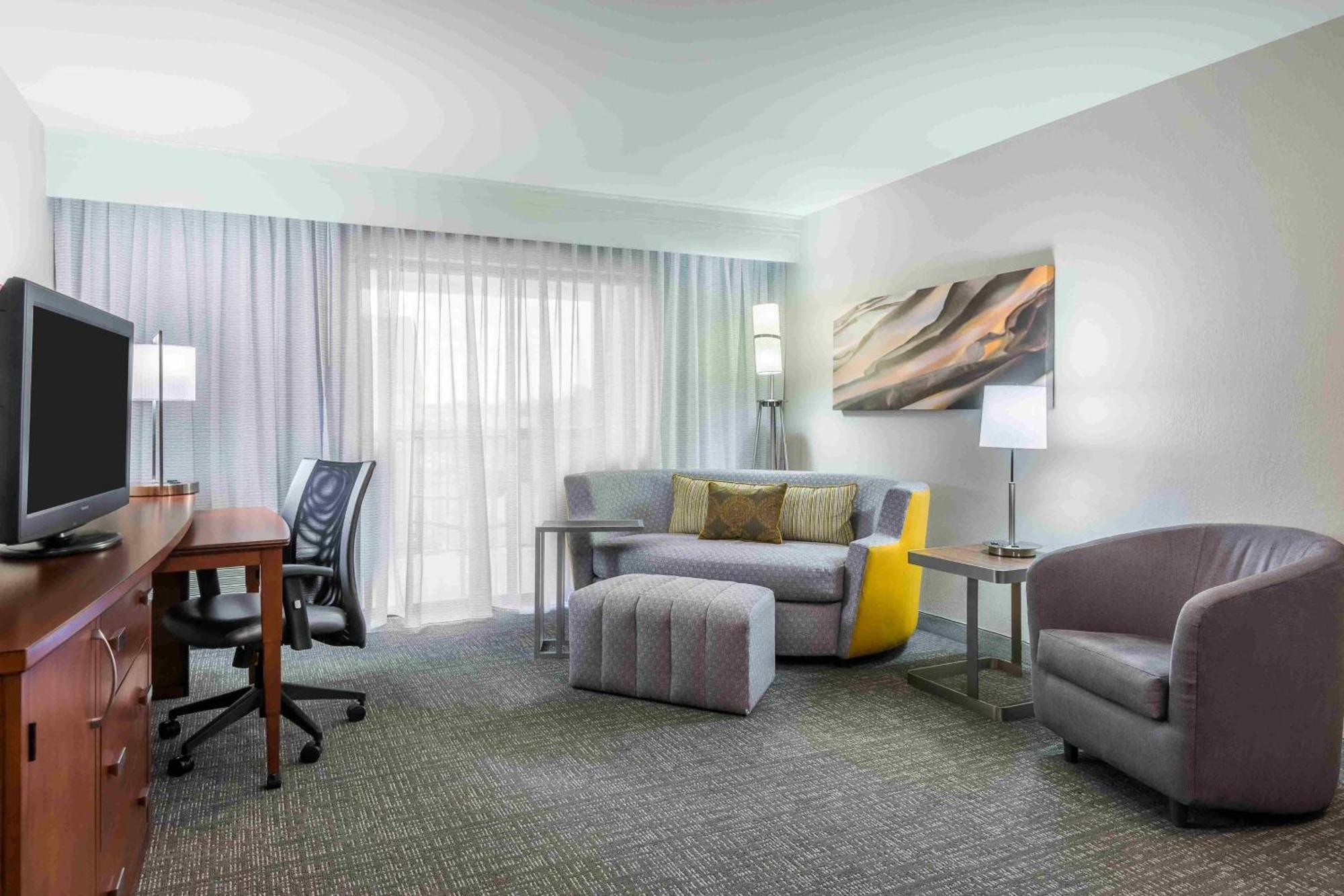 Courtyard Knoxville Cedar Bluff Экстерьер фото